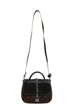 حقيبة Calfskin Monogram Chain It Bag PM سوداء