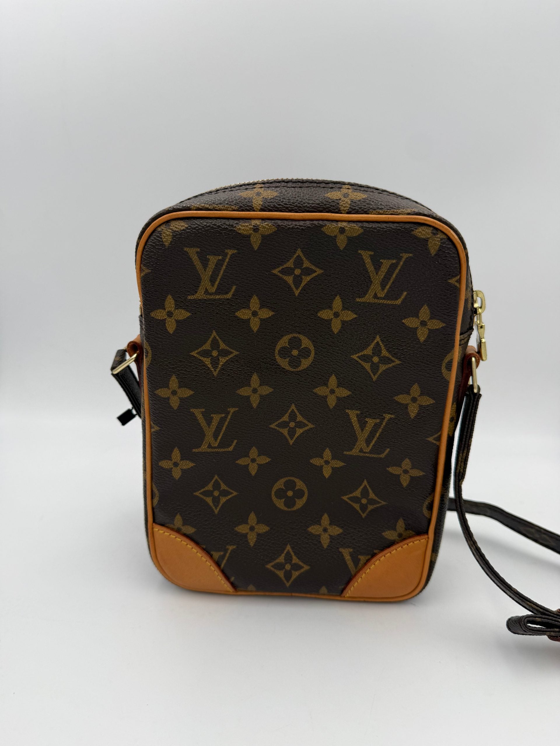 LOUIS VUITTON DANUBE Monogram Handbag