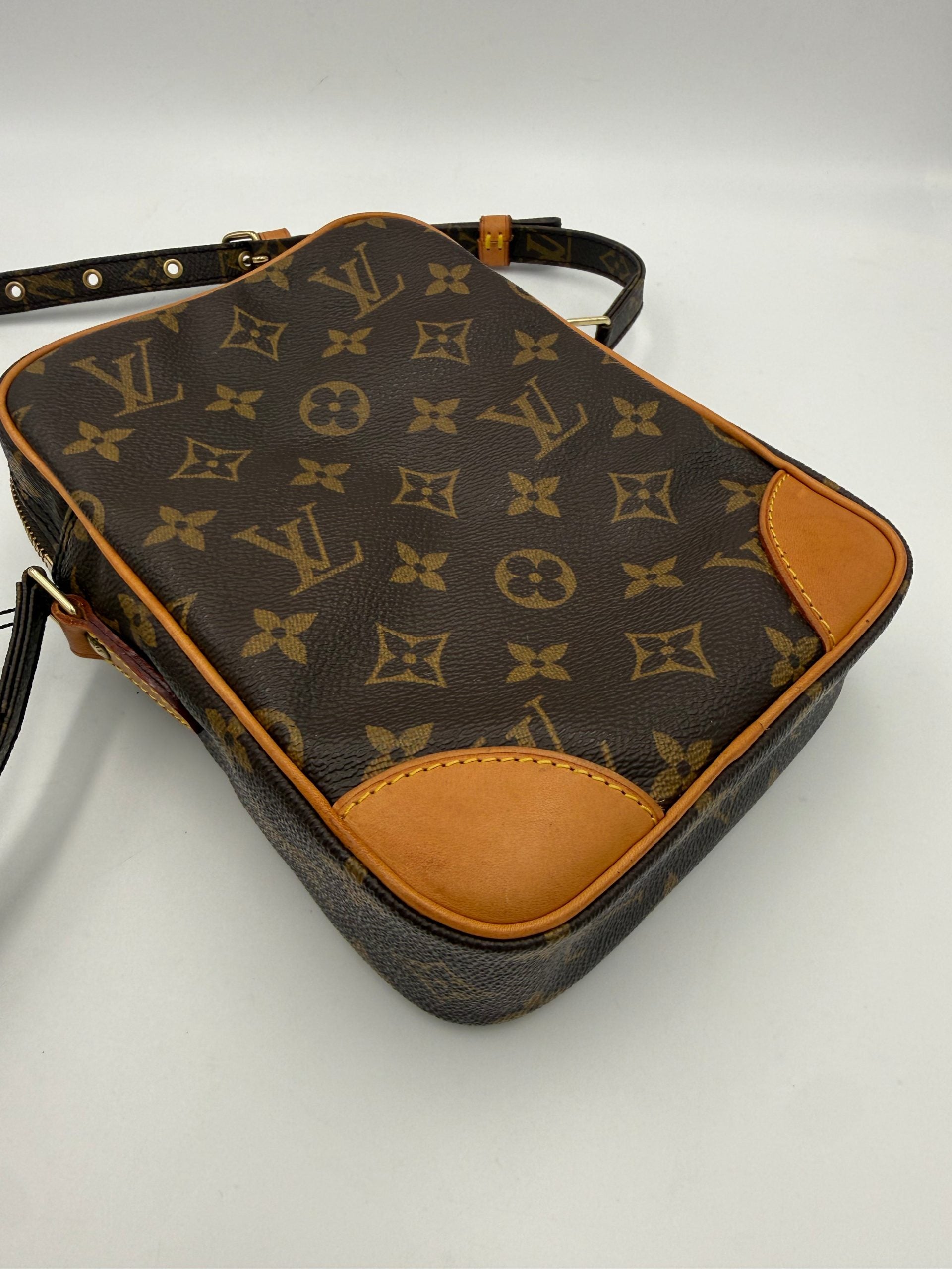 LOUIS VUITTON DANUBE Monogram Handbag