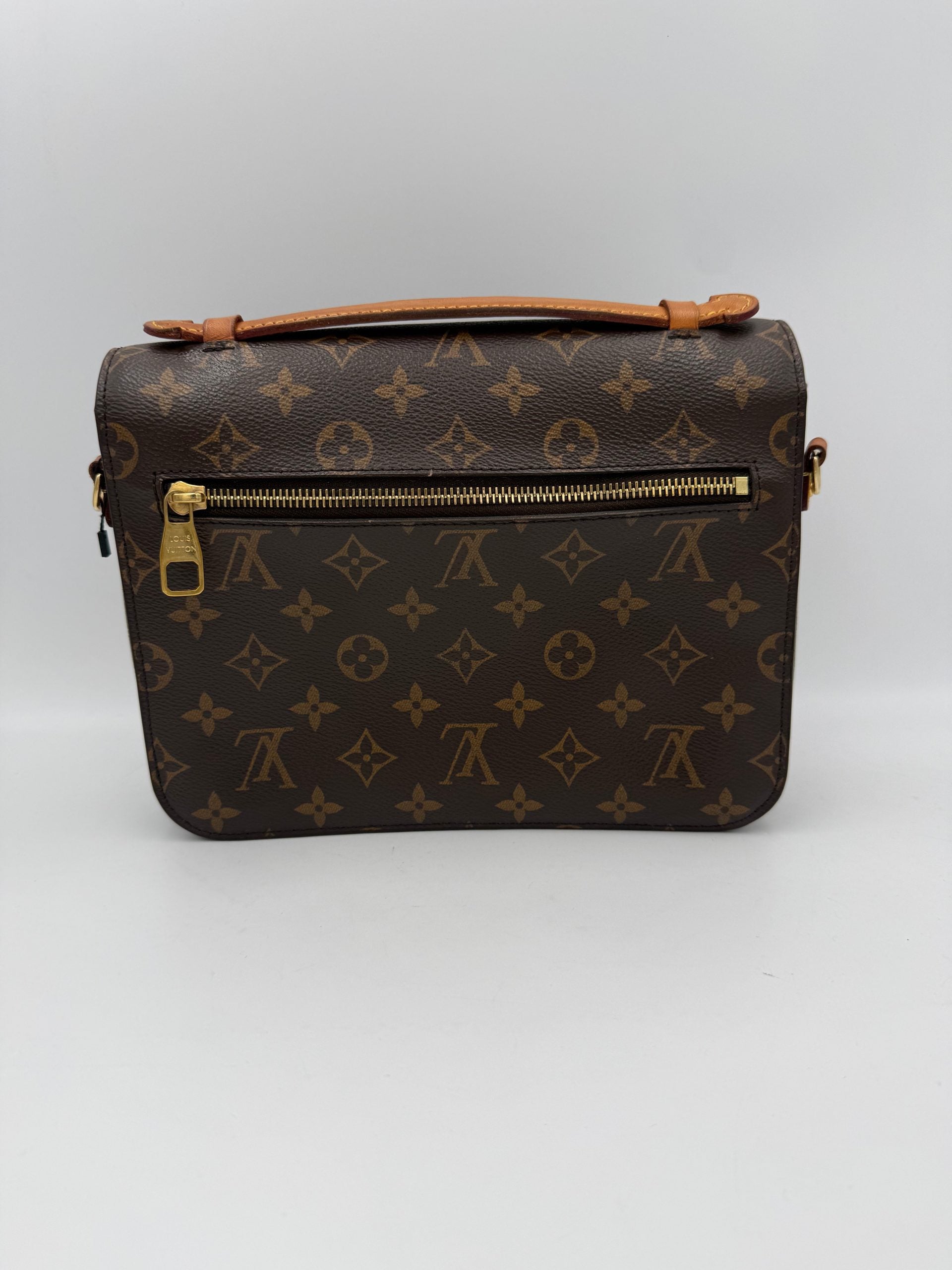 LOUIS VUITTON METIS Monogram Handbag