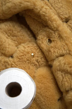 معطف تيدي طويل من الصوف الأصفر
